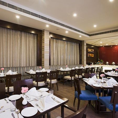 The Manor Bareilly By Leisure Hotels מראה חיצוני תמונה