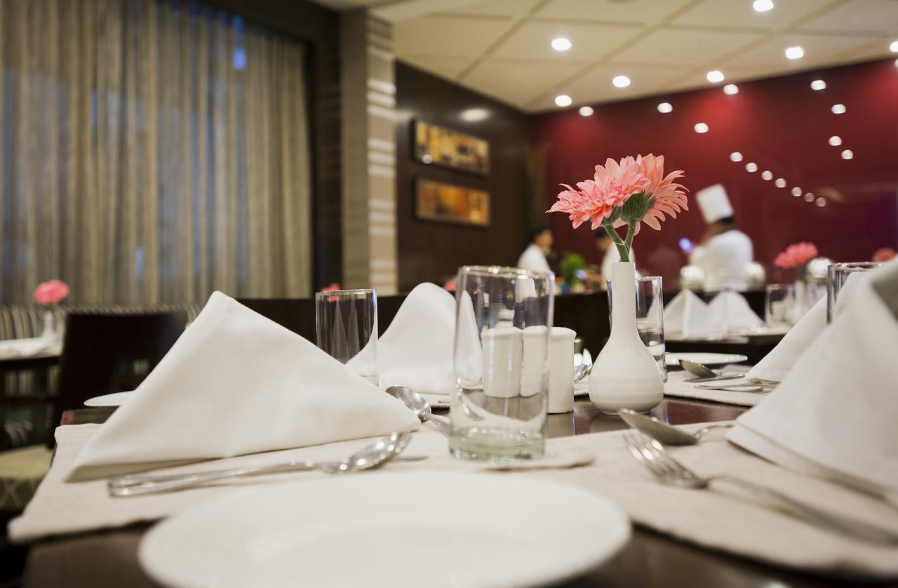The Manor Bareilly By Leisure Hotels מראה חיצוני תמונה